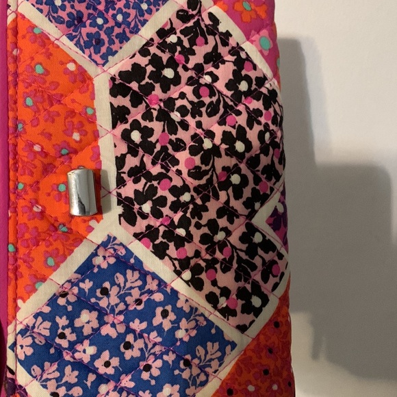 Vera Bradley - Monogram Wallet - Picture 4 of 6